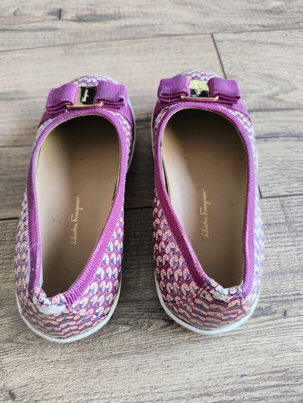 Salvatore Ferragamo Purple Bow Flats - Picture 2 of 6